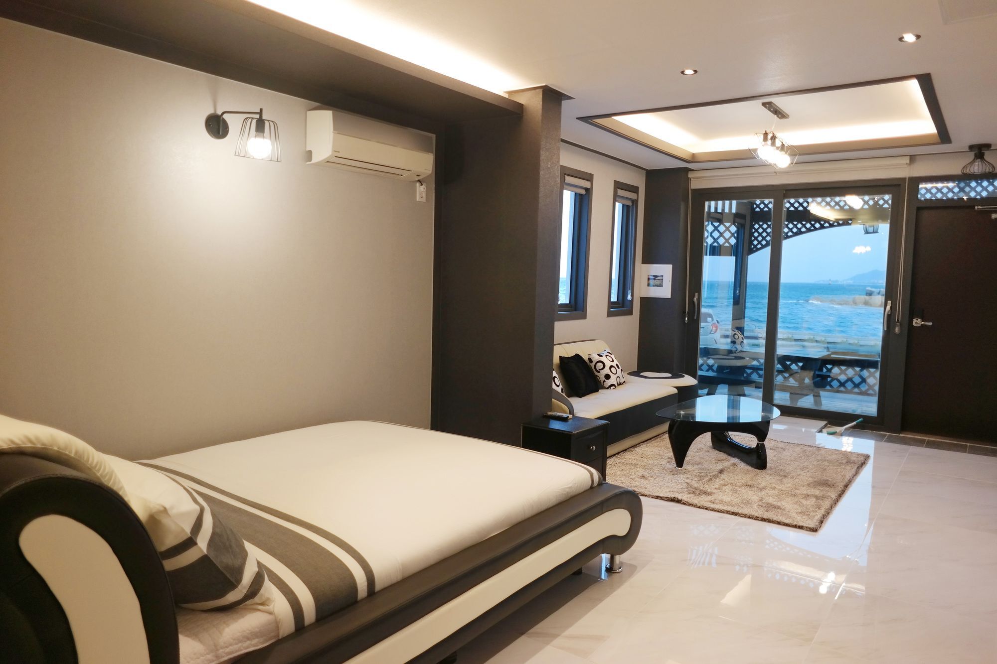 Gangneung White Beach Pension Ngoại thất bức ảnh